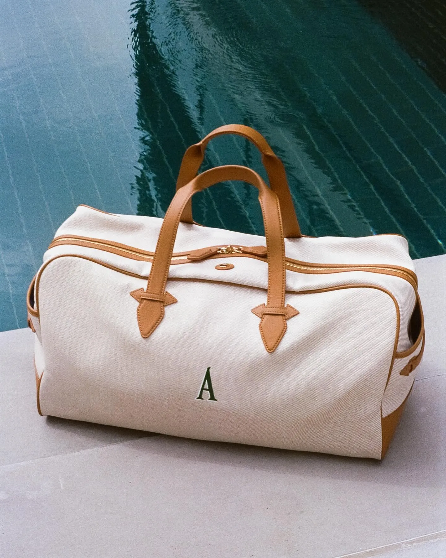 Paravel luggage lifestyle